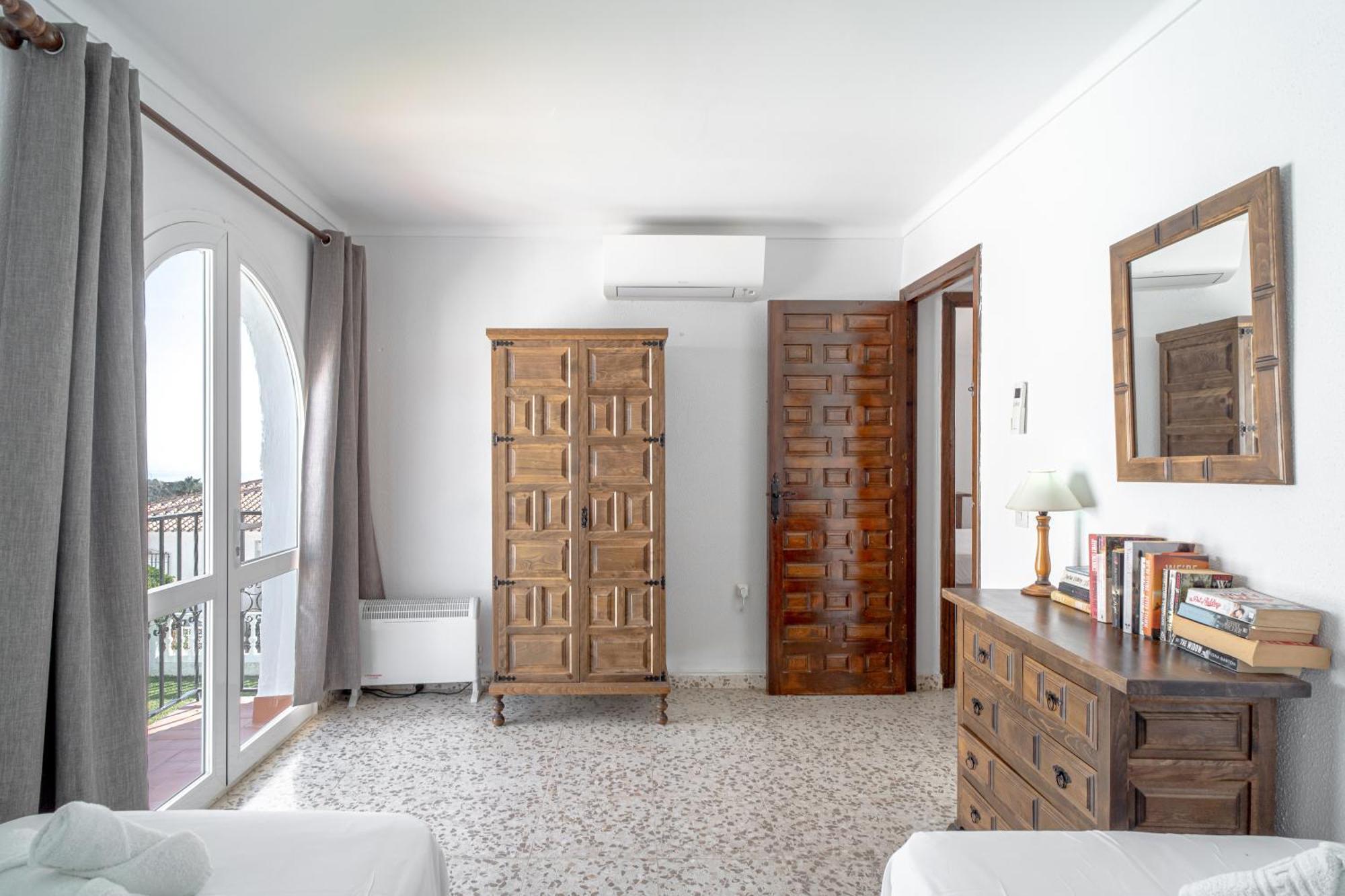 Via Romana 87 Villas Casasol Нерха Экстерьер фото